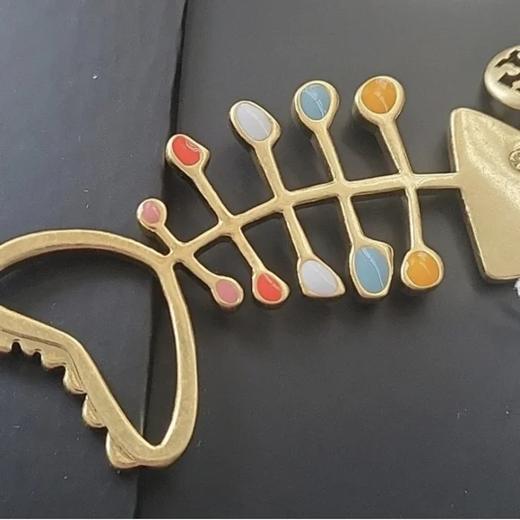 Tory Burch Charm - Picture 4 of 5